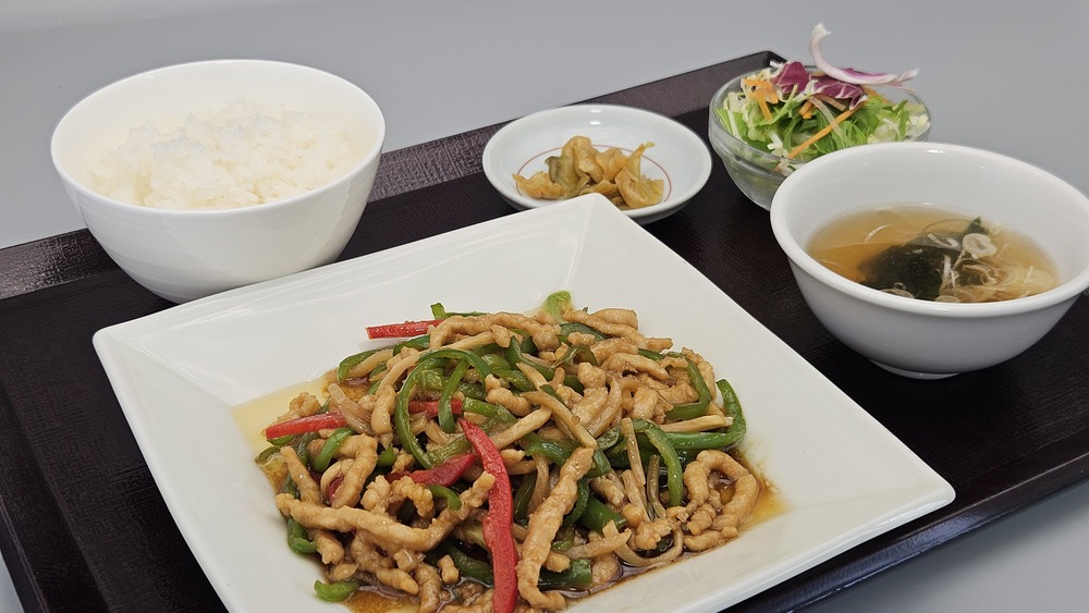青椒肉絲定食